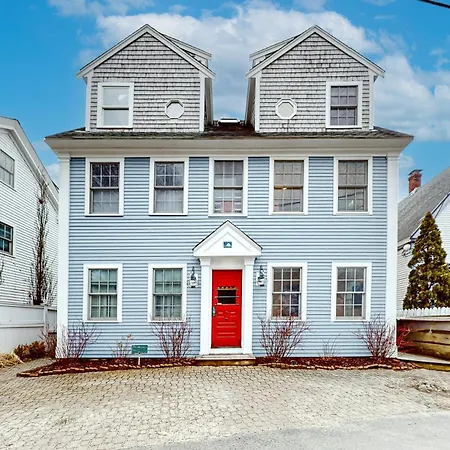 West End Getaway Apartment